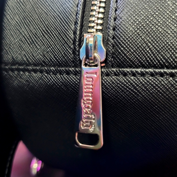 Loungefly X LASR Disney Halloween Minnie Bat Convertible Mini Backpack - Picture 5 of 6